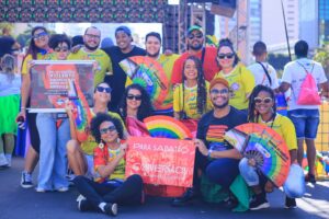 Representantes do Sistema Conselhos de Psicologia participam da 25ª Parada do Orgulho LGBTQIA+ de BH